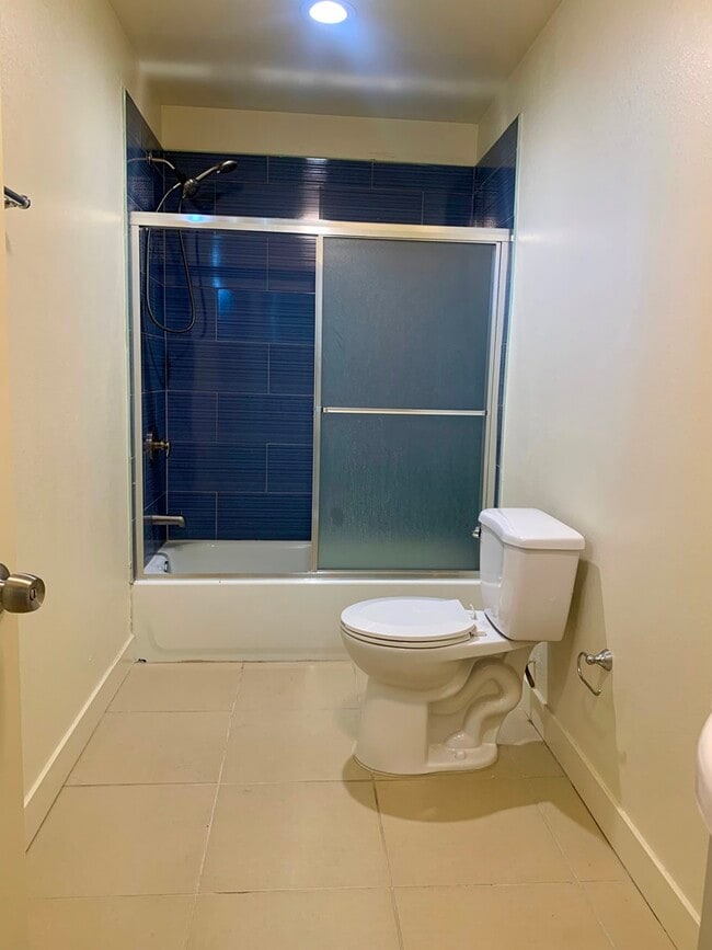 3910 Halldale Ave Unit 3910
