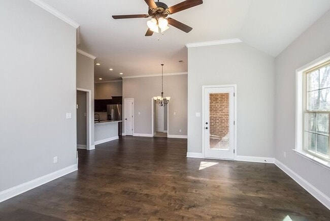 Photo - Now Leasing A Spacious 4 Bedroom 2 Bath Ho...