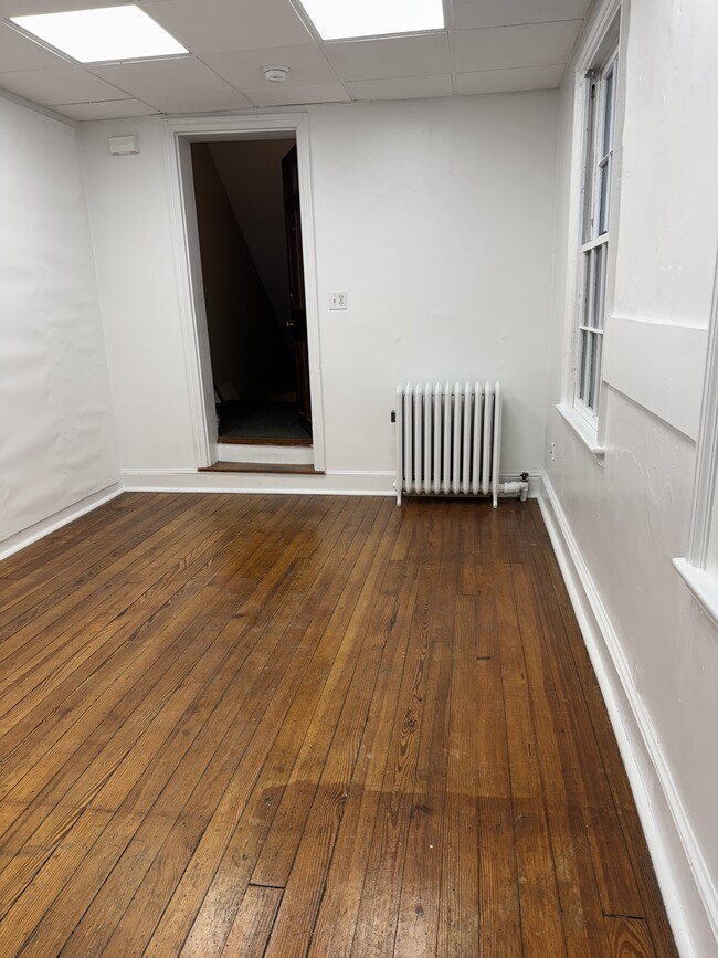 Building Photo - 113 E Patrick St Unit 3
