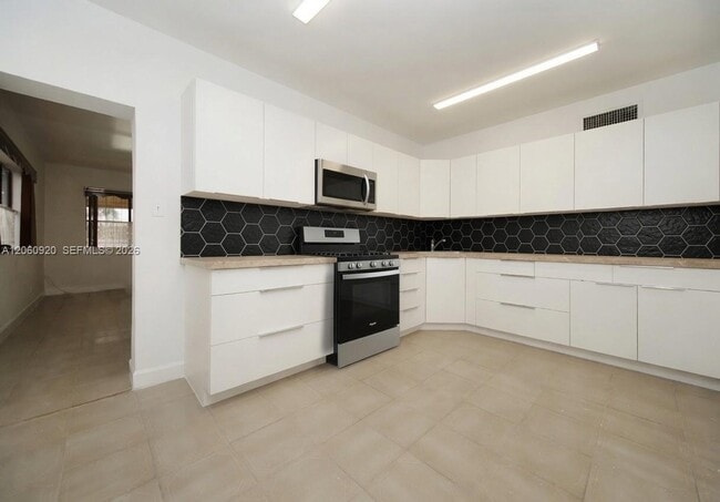 Photo - 8636 NW 35th Pl