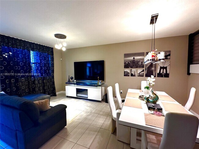 Photo - 7924 NW 105th Ave