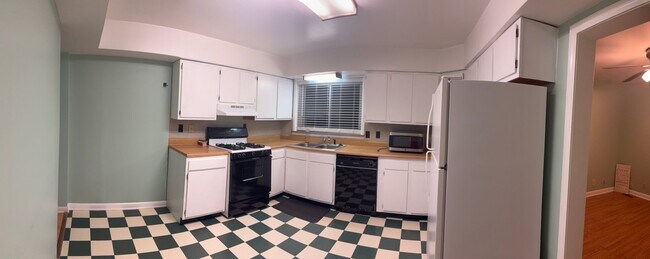 Photo - 605 Hambley Blvd Unit A