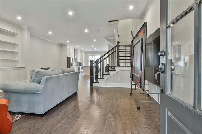 Photo - 673 Brennan Dr