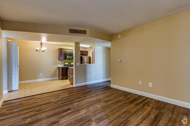 2 BR, 2 BA (renovado) - 91 m2