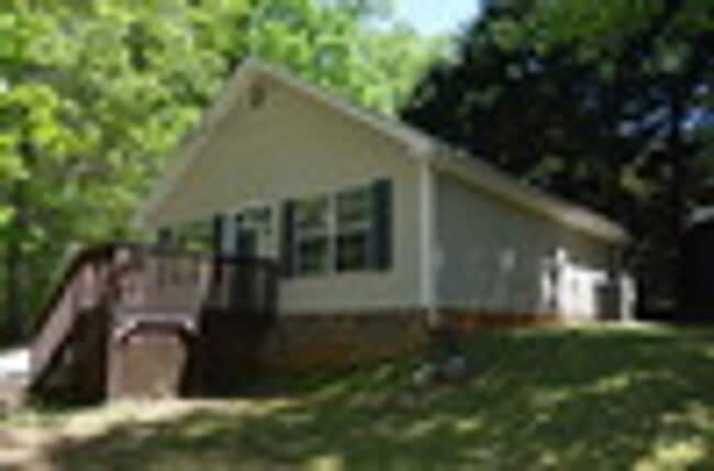 Building Photo - Cute 1 Bedroom 1 Bath with Bonus Room!