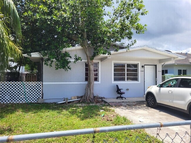 Building Photo - 1404 NW 60th St Rental