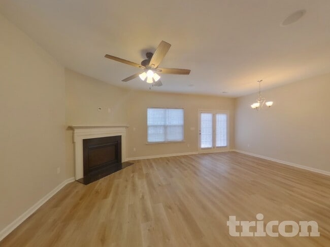 Photo - 128 Dunnsmore Dr