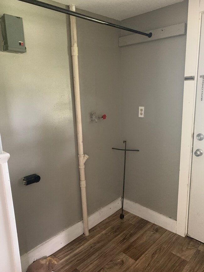 Photo - 5100 S 33rd St