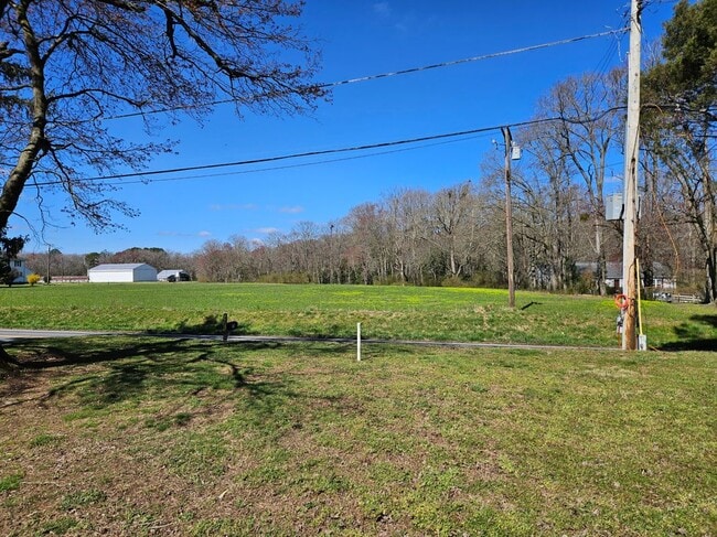 Photo - 1840 Cedar Hall Rd