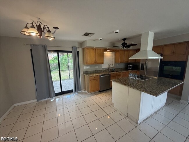 Photo - 18540 Tampa Rd