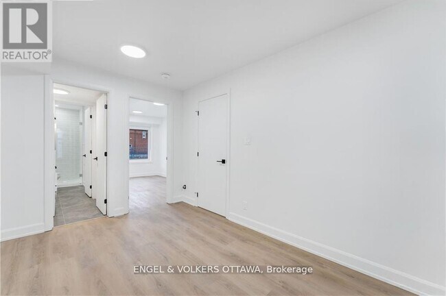 Photo - 4 Monk St Unit 2