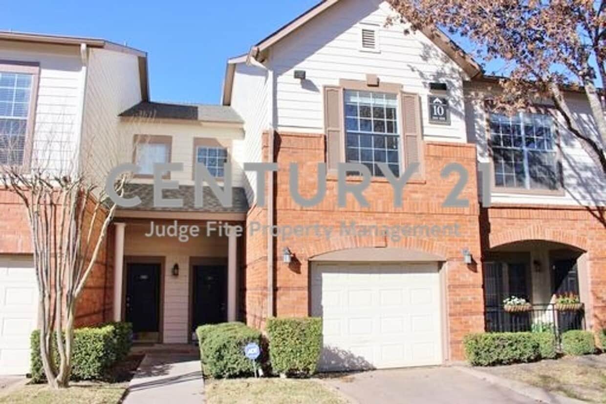 Wonderful 2-Story 3/2/1 Townhouse in Plano... - Wonderful 2-Story 3/2/1 Townhouse in Plano...