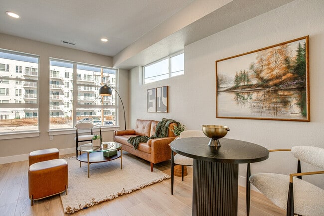 Building Photo - 4100 E Warren Ave Unit SI ID1385706P