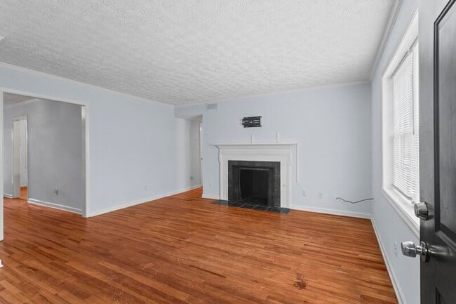 Photo - 335 Winding River Dr Unit F