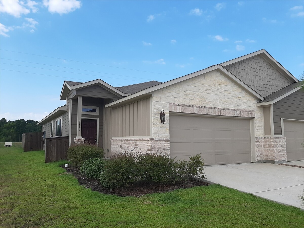 Photo - 9877 Grosbeak Ln