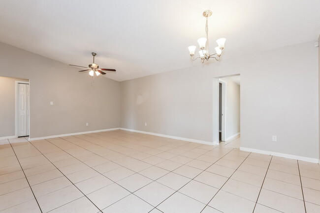Photo - 3039 Annadale Cir