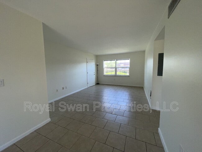 Photo - 1920 E Edgewood Dr Unit N-1