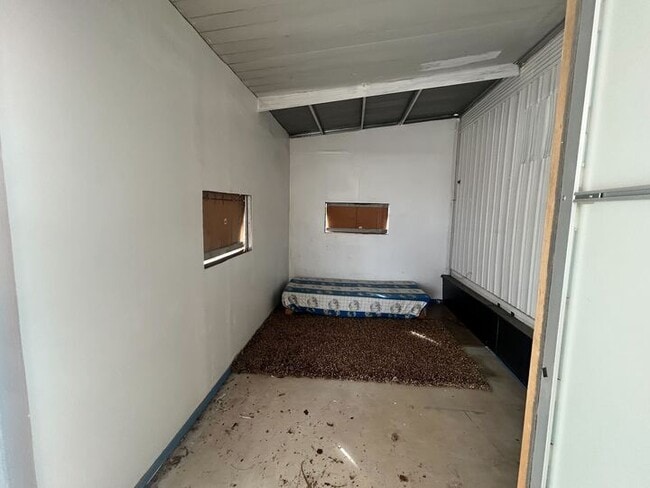 Photo - 530 S Alma School Rd