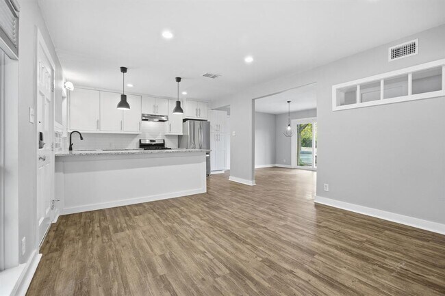 Photo - 6901 Bryn Mawr Dr