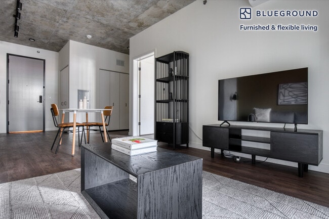 Photo - 751 N Hudson Ave Unidad FL4-ID1037