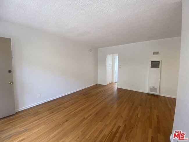 Photo - 1420 17th St Unit 3