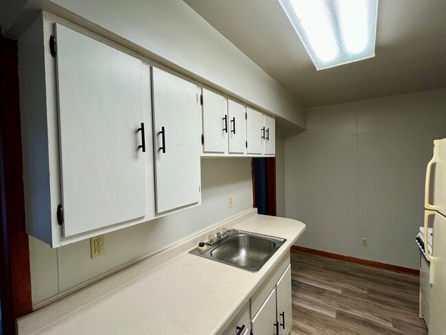 Photo - 316 N 1st Ave Unit B