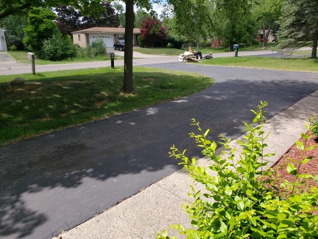 Photo - 24694 Creekside Dr