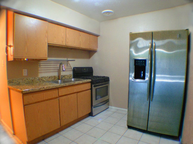 Mockingbird Palms Apartments