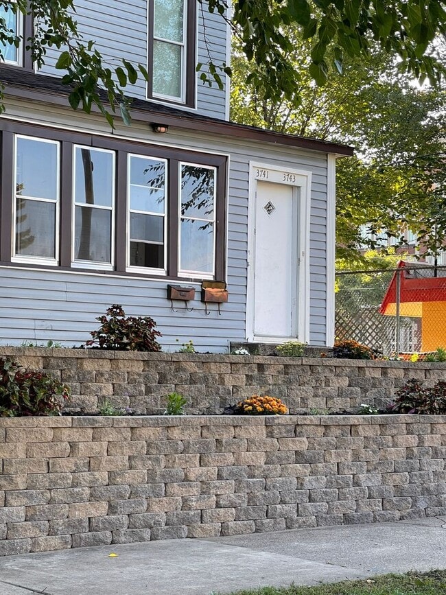 Photo - Your Ideal Living Space! Unit 1