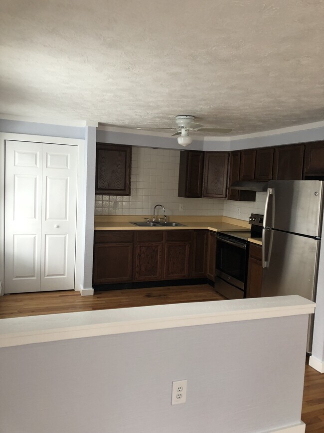 Kitchen - 22 Graham St Townhome