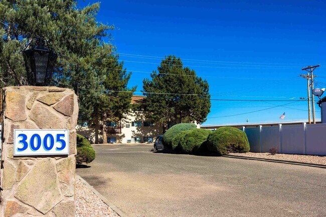 Stardust Plaza Apartments