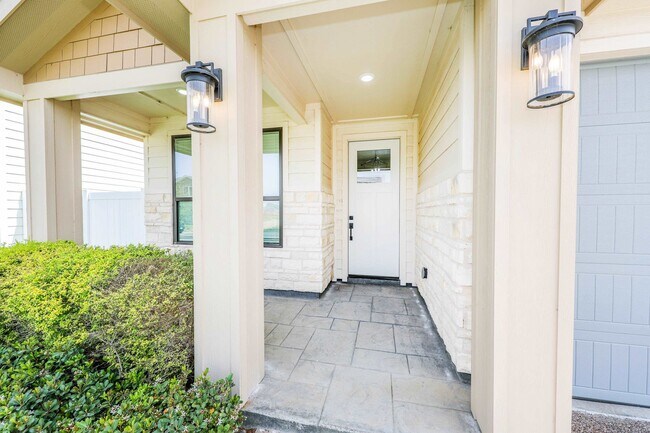 Photo - 1419 Calamian Dr