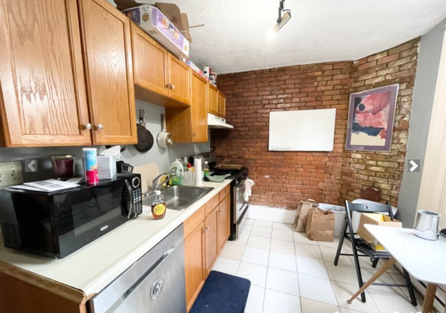 Photo - 74 Hammond St Unit 2
