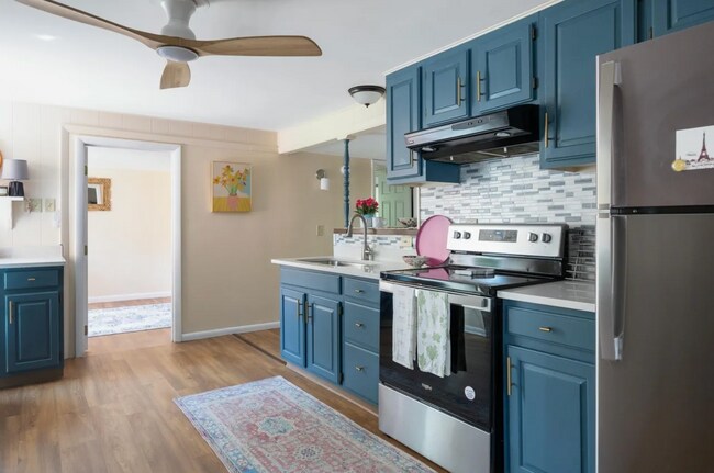 Kitchen - 47 Pitkin St