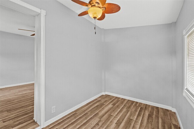 Photo - 1101 8th Ave N