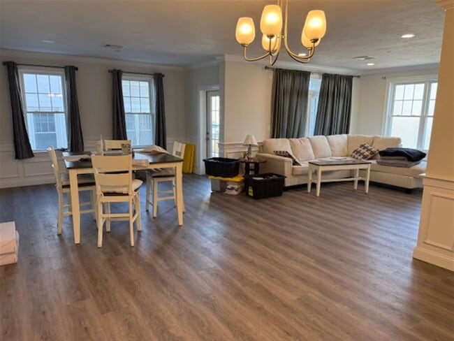 Photo - 70 Woodruff Ave