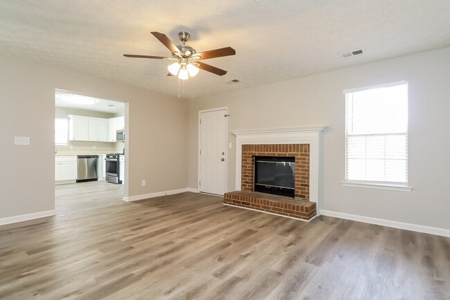 Photo - 733 River Mist Dr