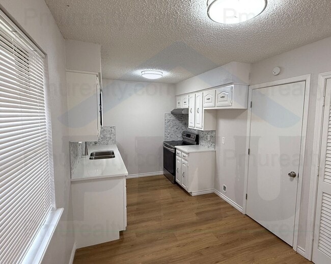 Photo - AVAILABLE NOW!!! Comfortable 4 br, 1.5 ba house for rent in Balch Springs