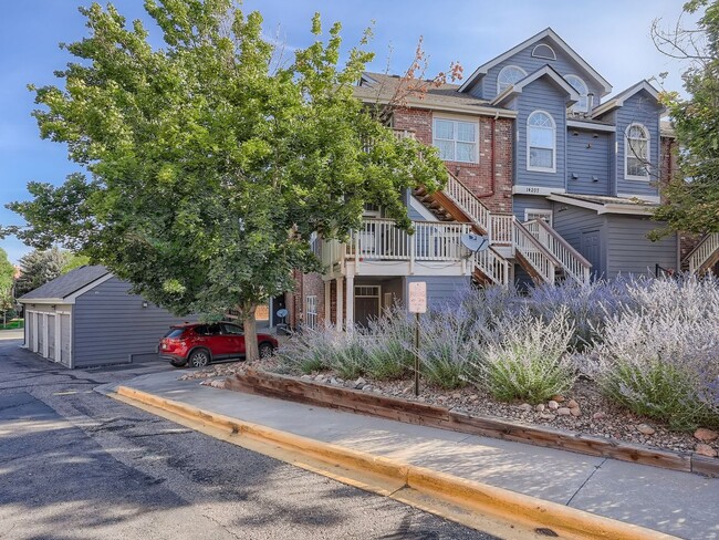 Photo - Stunning 2 Bedroom 2 Bathroom condo In Aurora with a garage!