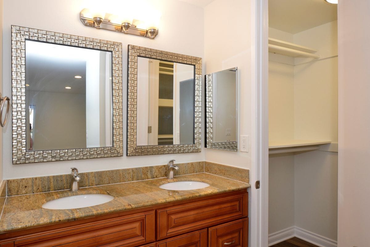 Photo - 5950 Canterbury Dr Unit C212
