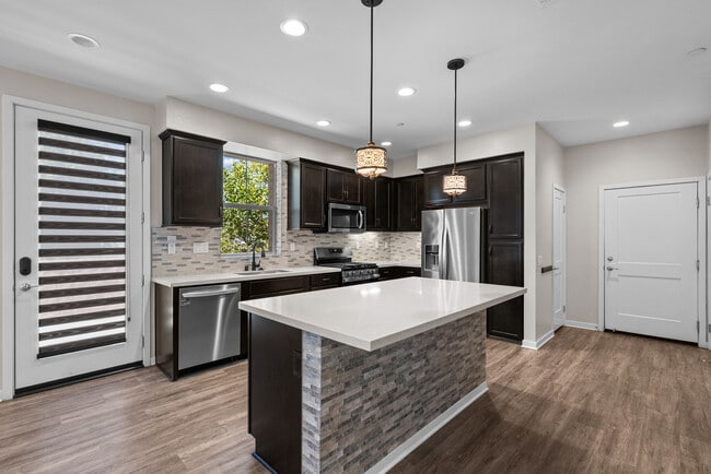 Photo - 105 Red Brick Dr