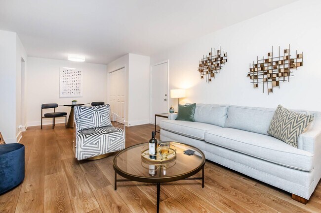 Photo - Gazebo Apartments