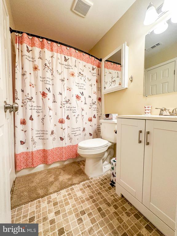 Photo - 15 Scotch Pine Dr