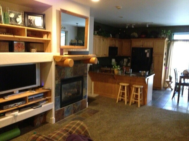 Photo - 1061 Station Loop Rd