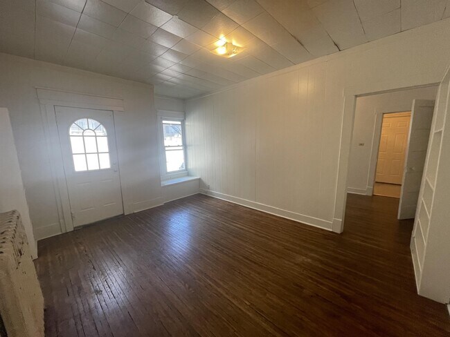 Photo - 420 S Fess Ave