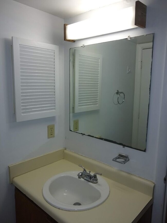 Photo - Chapel Hill/Chancellors Square Condo