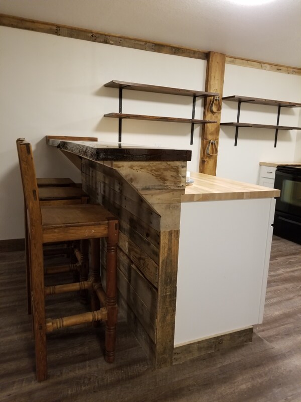 724 N Yellowstone St Apartment Livingston, MT