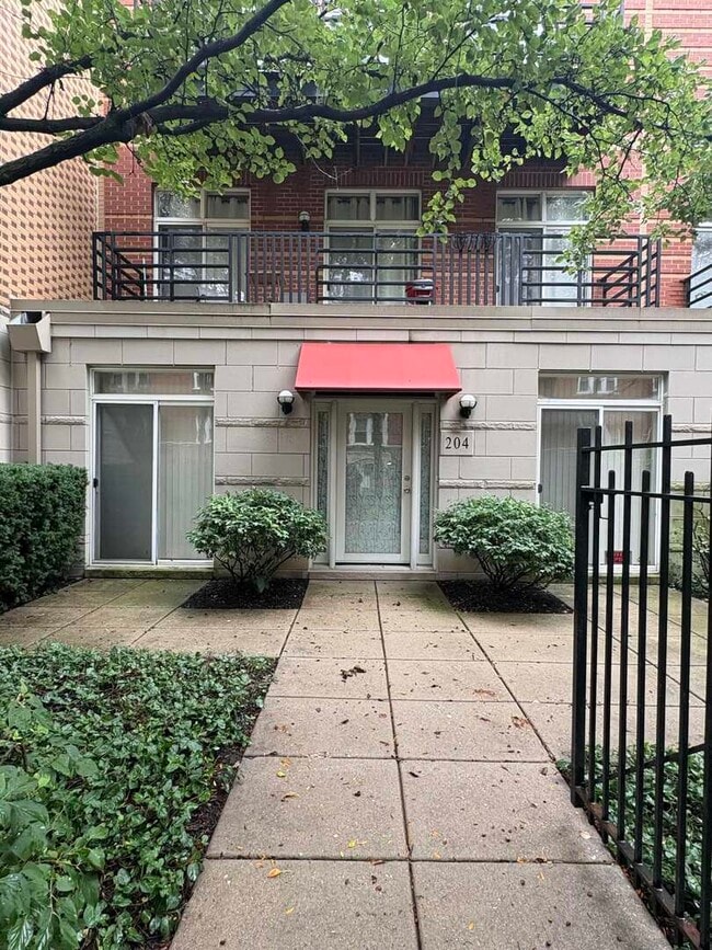 Photo - 1033 E 46th St Unit 201