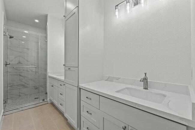 512 2nd St
