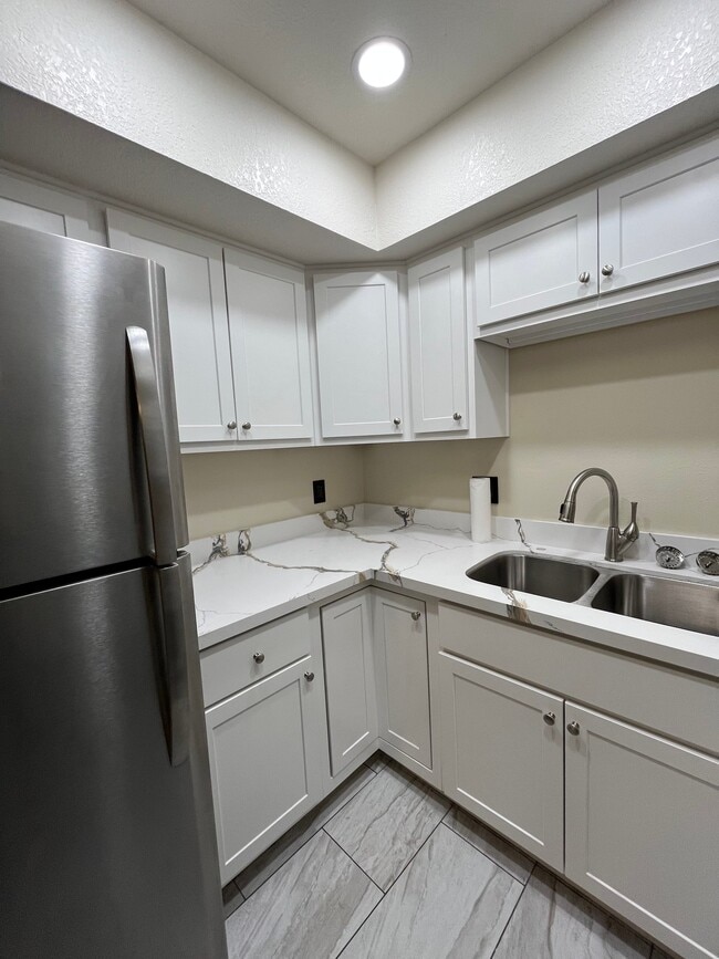 17 E Ruth Ave Unit 302